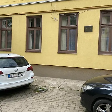 Senorita2 Maganszallas