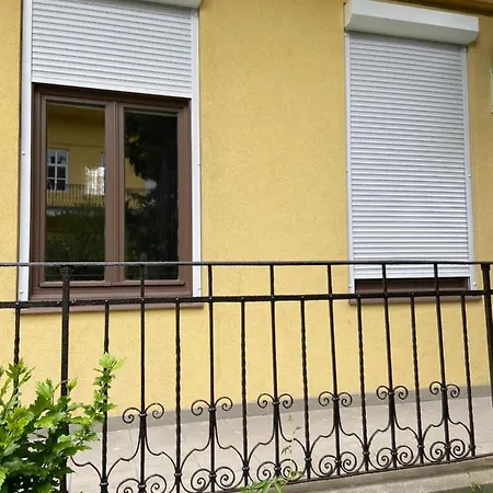 Senorita2 Maganszallas